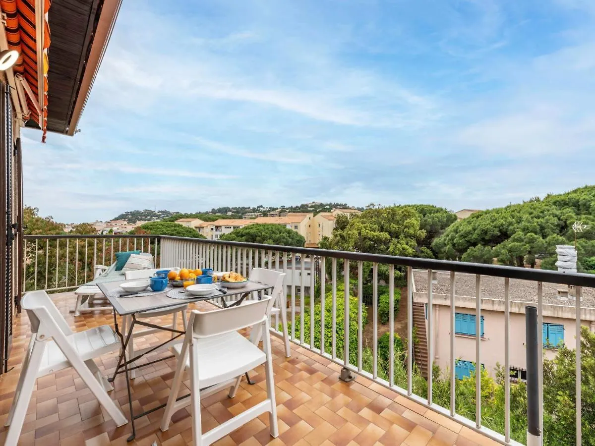 Apartment Evasion-2 By Interhome location